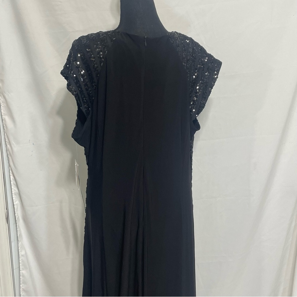 Maya Brooke Formal Evening Gown Dress. Size 18. NEW. Asymmetrical. Elegant. - Picture 5 of 16